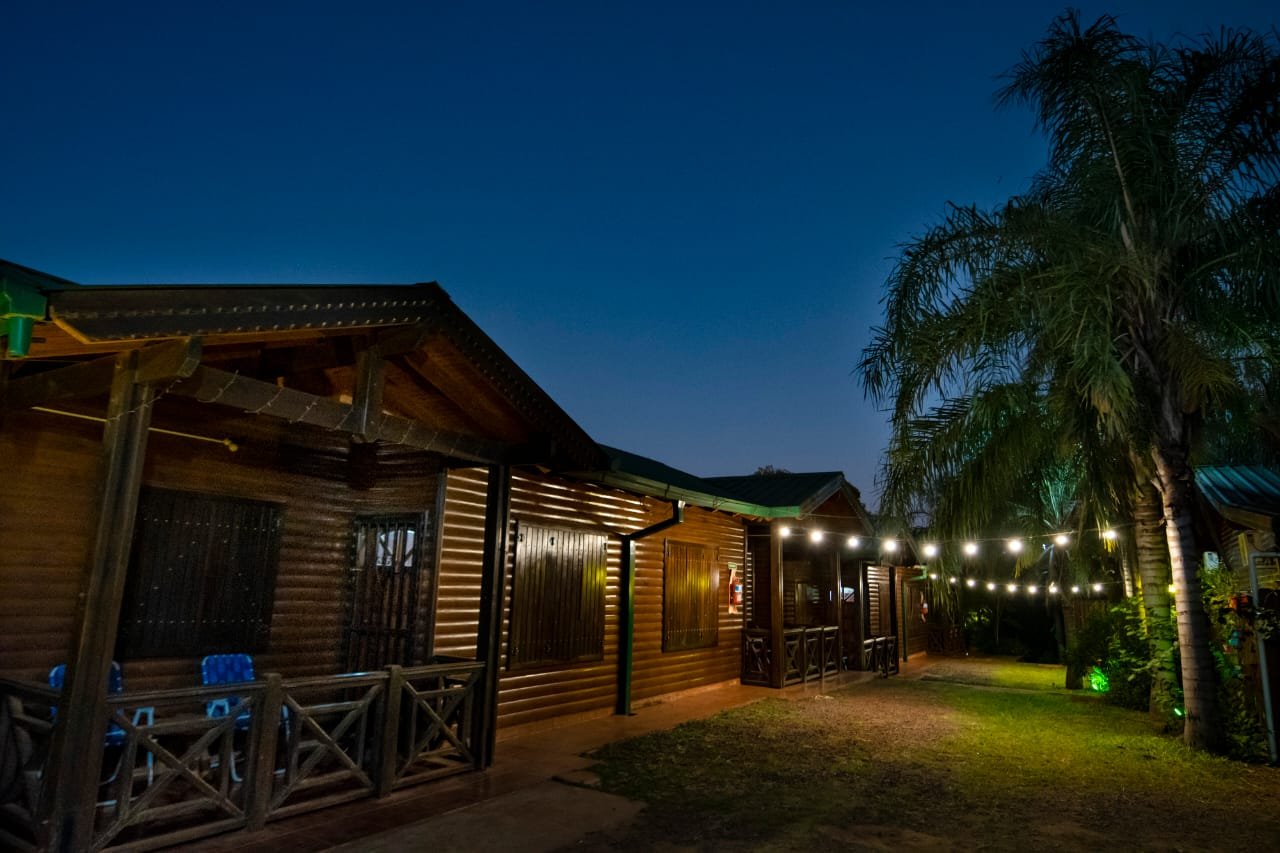 1001064572 Hospedaje: Cabañas Utty